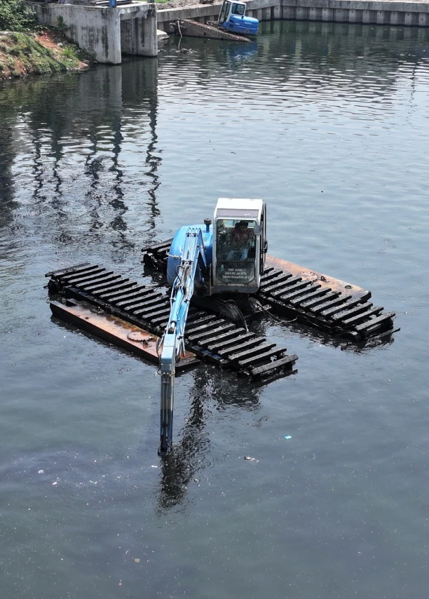experienced dredging contractors